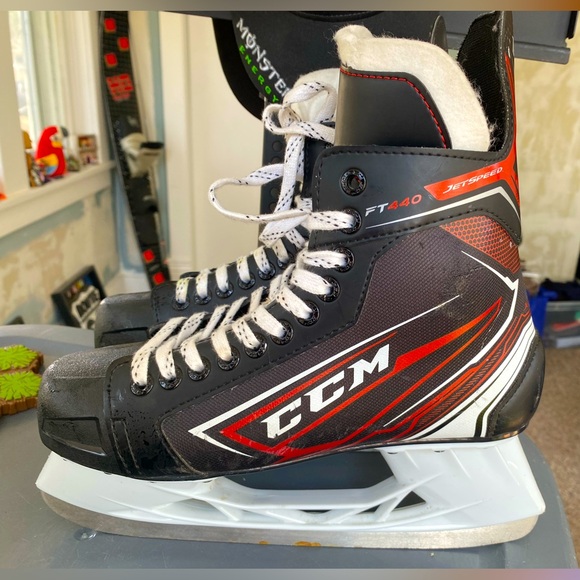 CCM Jet Speed FT 440 Ice Hockey Skates Senior Size 8 EUR 42 Regular - Picture 1 of 8